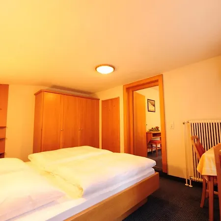 Haus Enzian Bed & Breakfast Sankt Anton am Arlberg Room photo