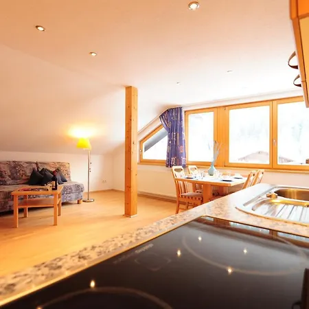 Haus Enzian Bed & Breakfast Sankt Anton am Arlberg Room photo